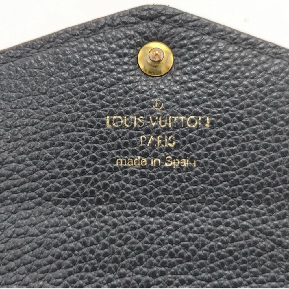 Louis Vuitton Black Leather Wallet Sleek Design - Picture 5 of 10